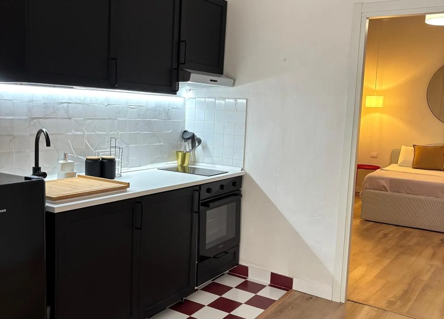 펜션 팔레르모 Casa Papel 4 Posti Letto 빌라